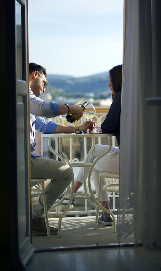 Island Of Luxury Apartments Ermoupoli Bagian luar foto