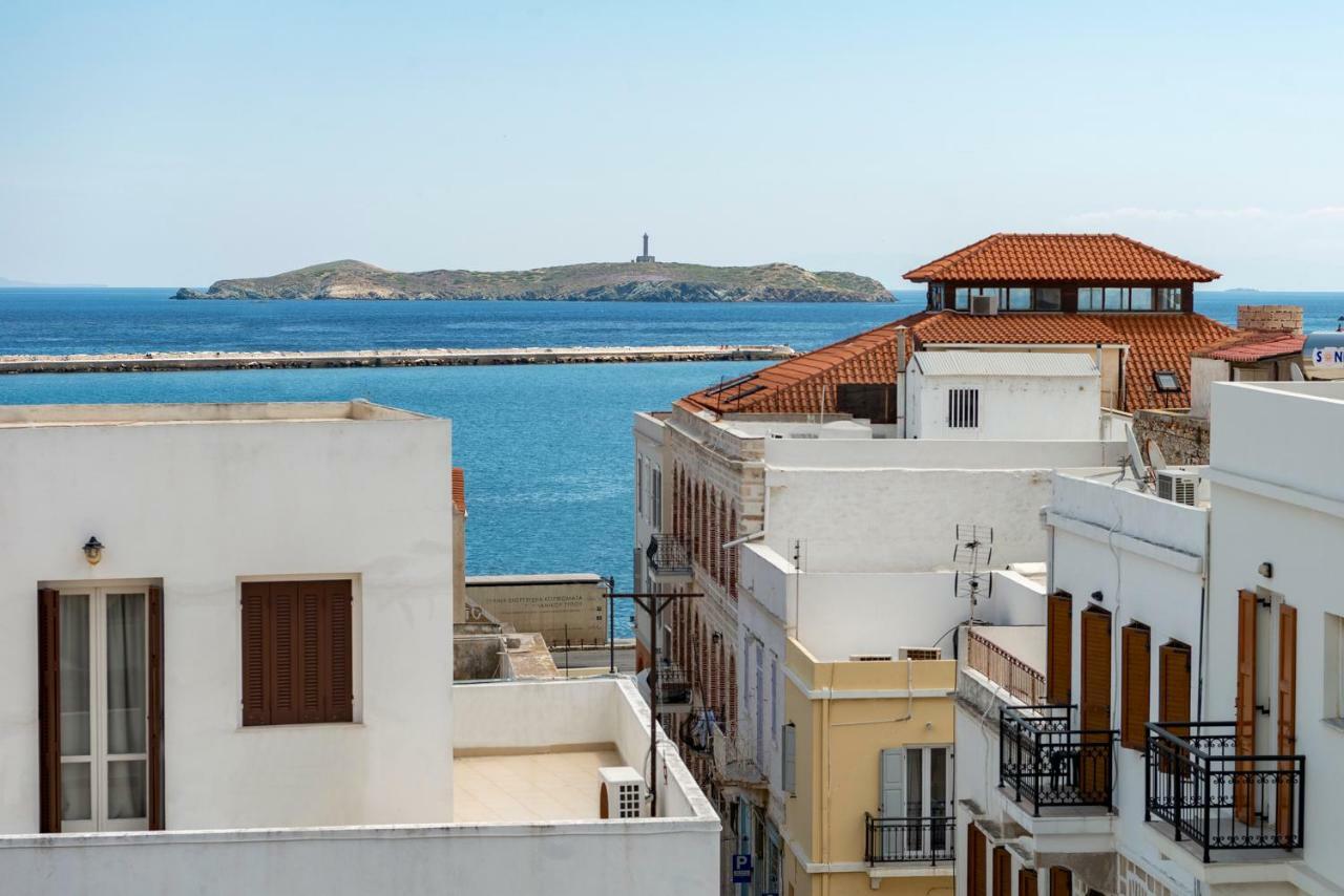 Island Of Luxury Apartments Ermoupoli Bagian luar foto