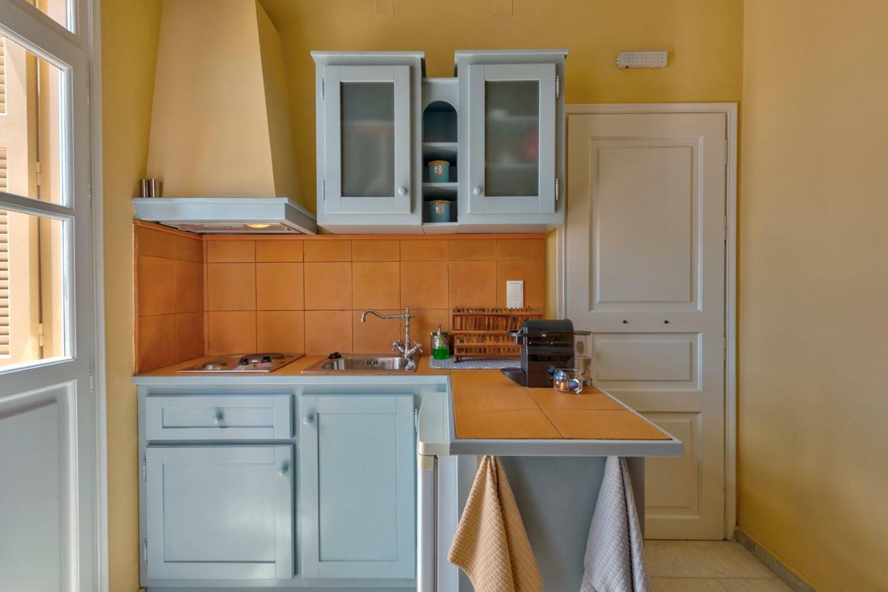 Island Of Luxury Apartments Ermoupoli Bagian luar foto