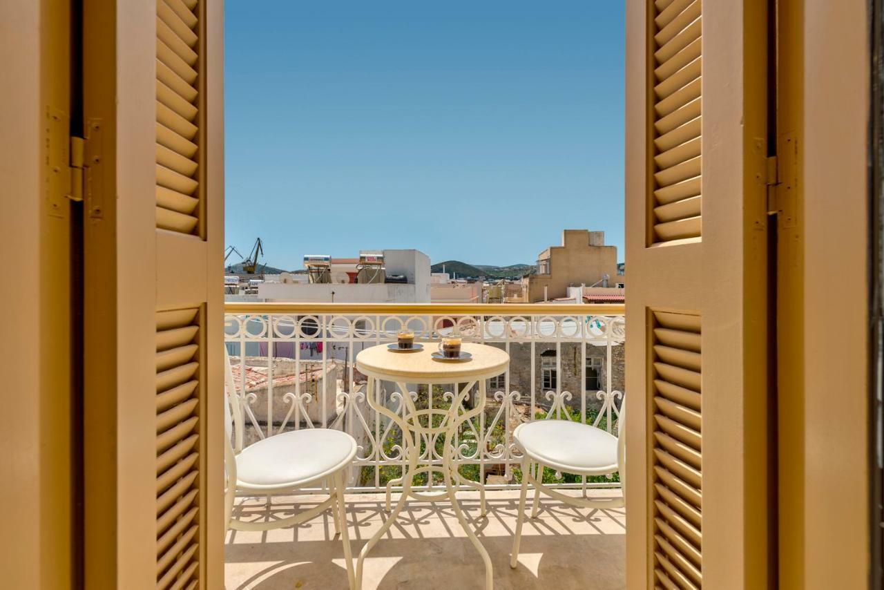 Island Of Luxury Apartments Ermoupoli Bagian luar foto