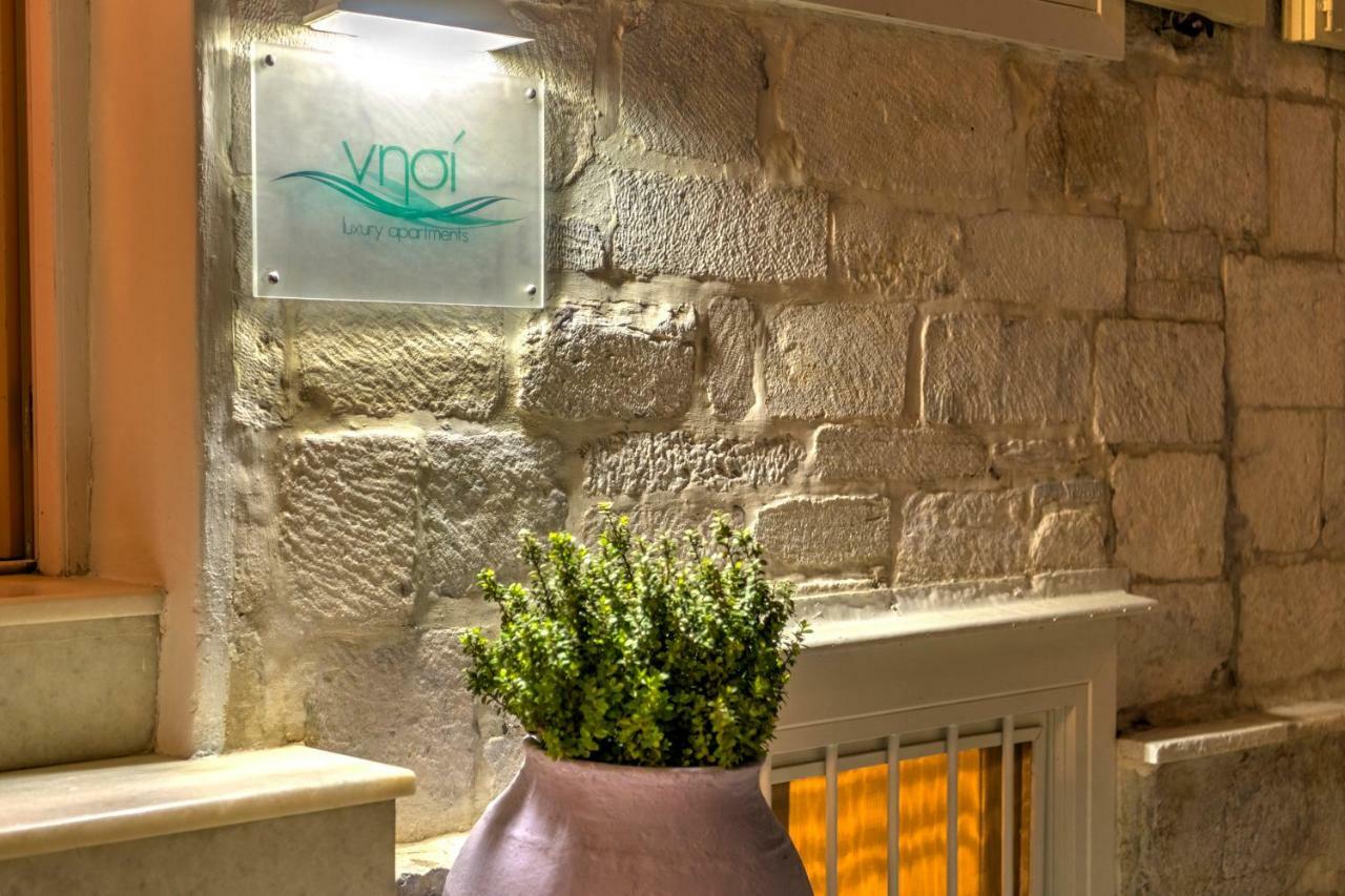 Island Of Luxury Apartments Ermoupoli Bagian luar foto