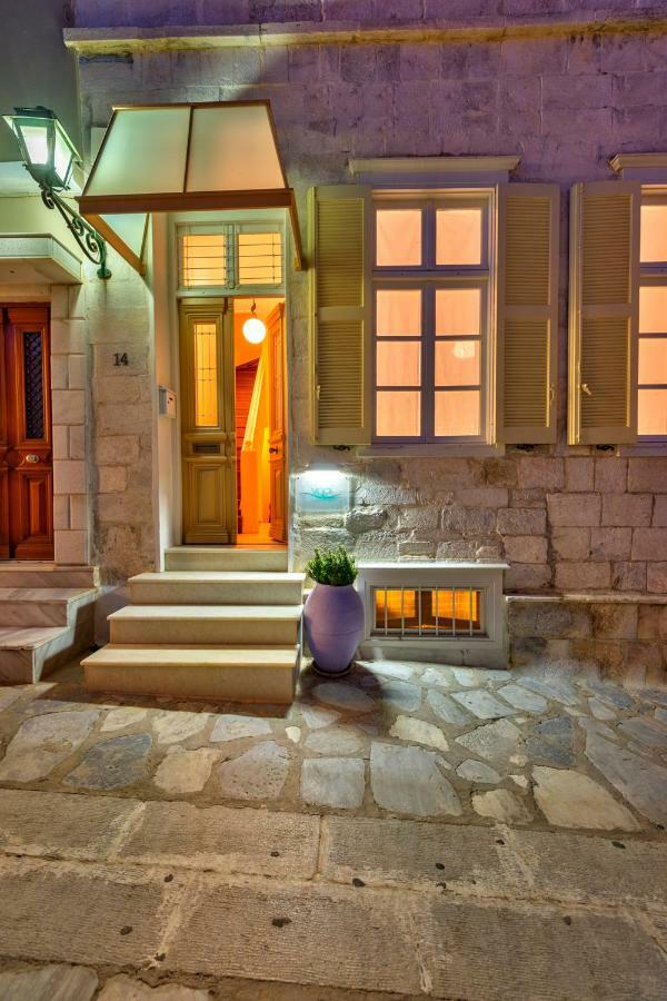 Island Of Luxury Apartments Ermoupoli Bagian luar foto