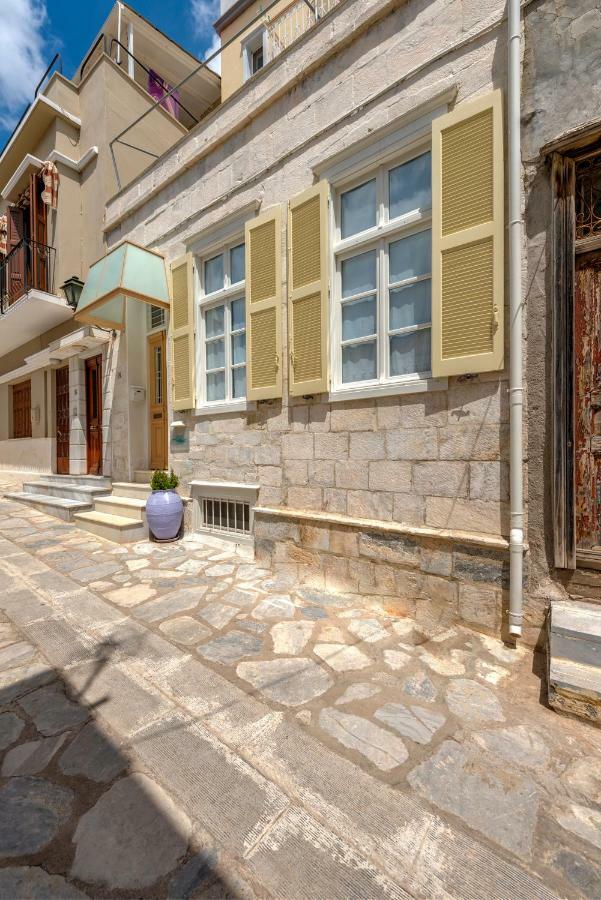 Island Of Luxury Apartments Ermoupoli Bagian luar foto