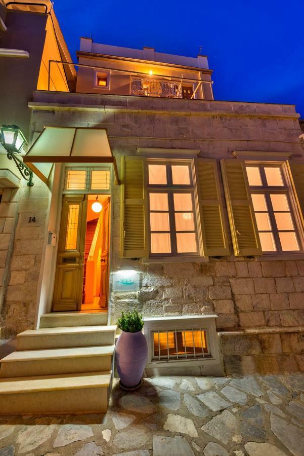 Island Of Luxury Apartments Ermoupoli Bagian luar foto