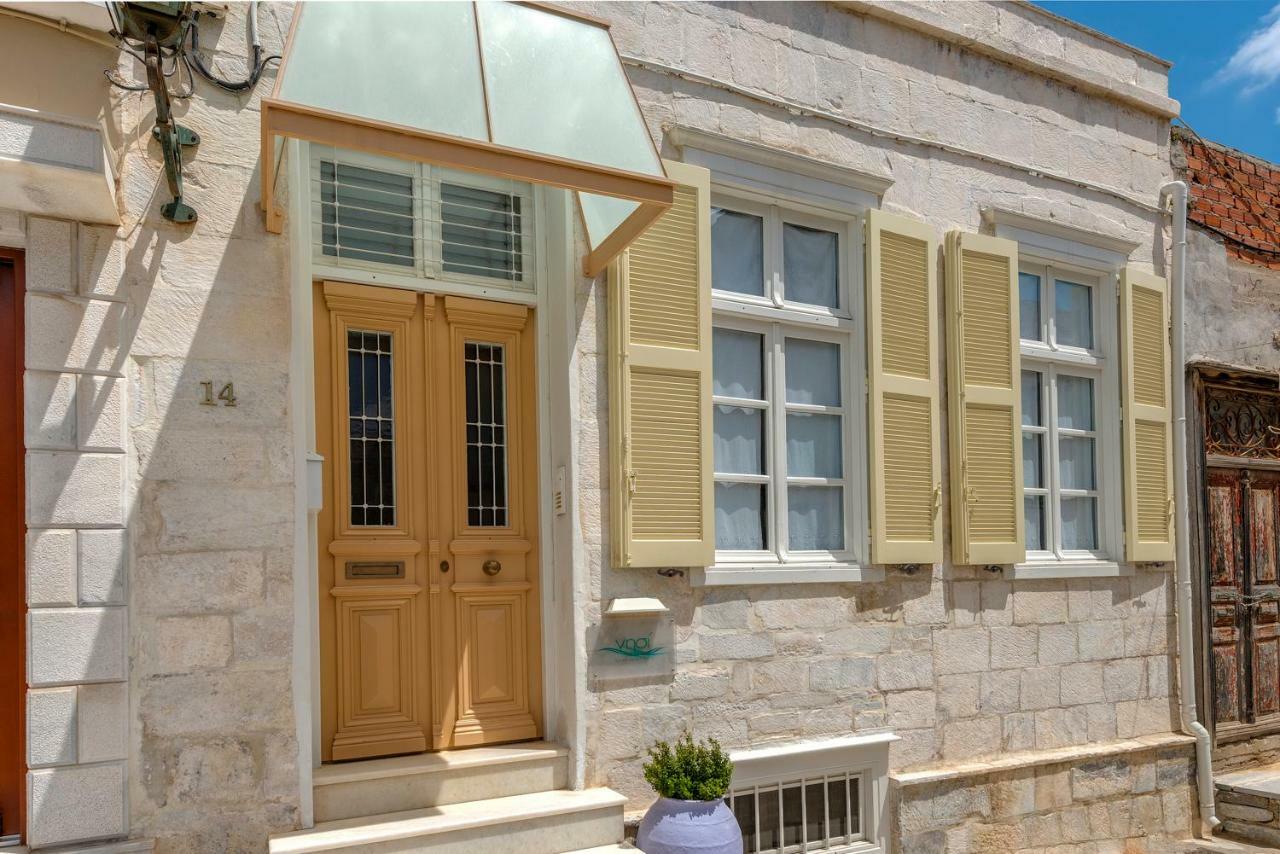 Island Of Luxury Apartments Ermoupoli Bagian luar foto