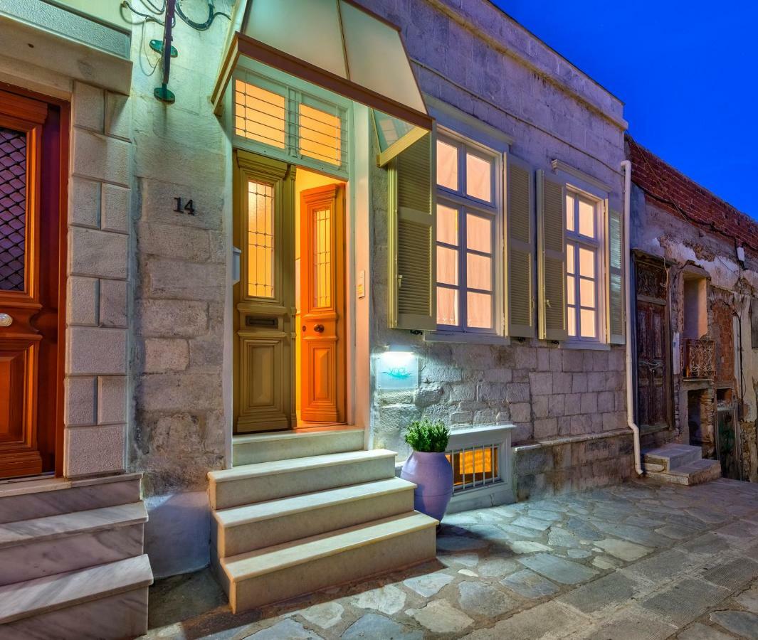 Island Of Luxury Apartments Ermoupoli Bagian luar foto